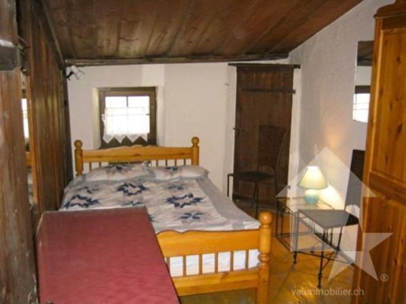 17th-century building with 4.5 rooms! (11)
