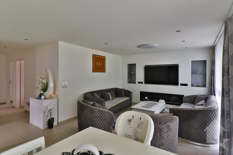 Beautiful villa composed of 2 independent apartments (5)
