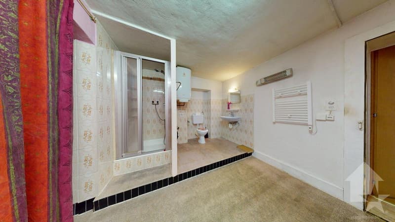 Casa di villaggio da ristrutturare completamente (6)