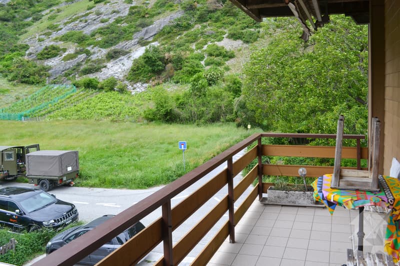 Appartement de 4,5 pièces de 80 m2 au 2ème étage d'un petit immeuble. (11)