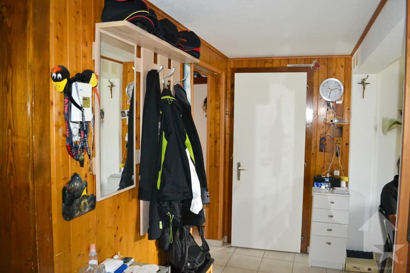 Appartement de 4,5 pièces de 80 m2 au 2ème étage d'un petit immeuble. (9)