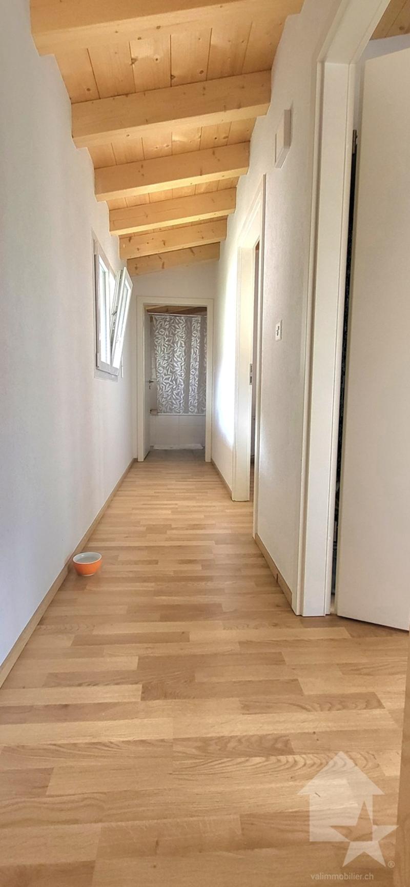 Villa / building with 2 apartments 1x 3.5 rooms in duplex + 1x studio (6)
