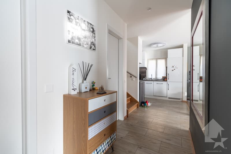 Spacious chalet in the heights of Ollon (6)