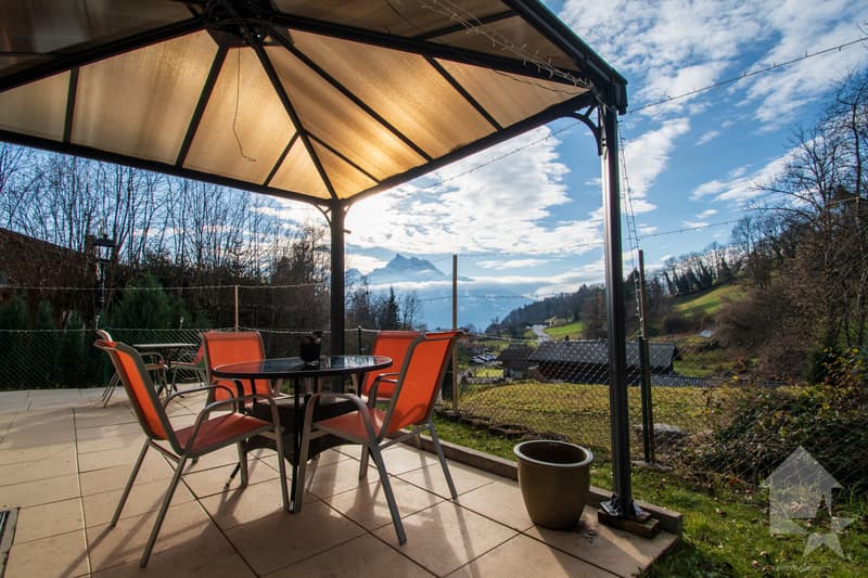Spacious chalet in the heights of Ollon (12)