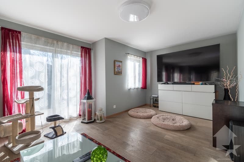 Spacious chalet in the heights of Ollon (5)