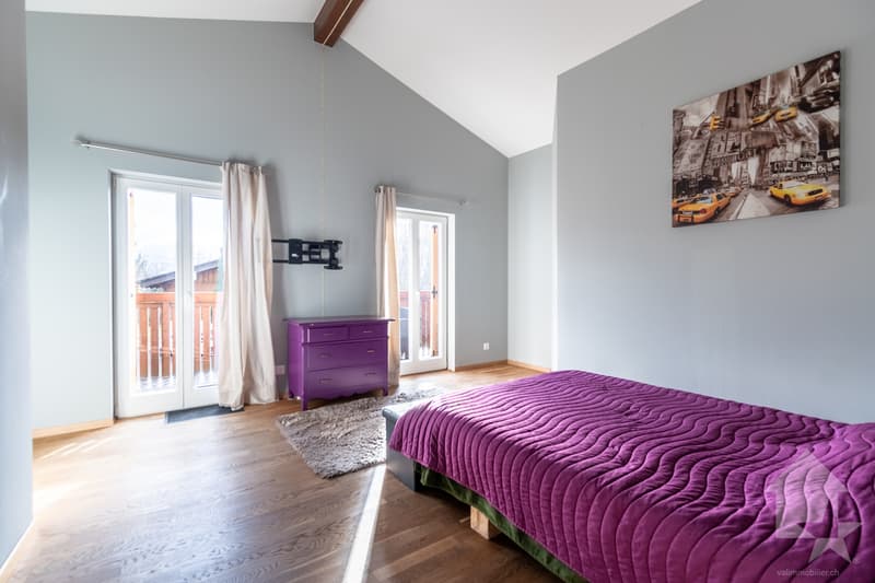 Spacious chalet in the heights of Ollon (8)