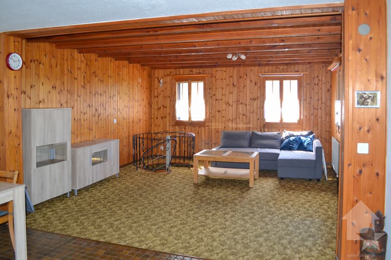 Appartement de 3,5 pièces de 80 m2 sur 2 étages, vue sur les alpes (2)