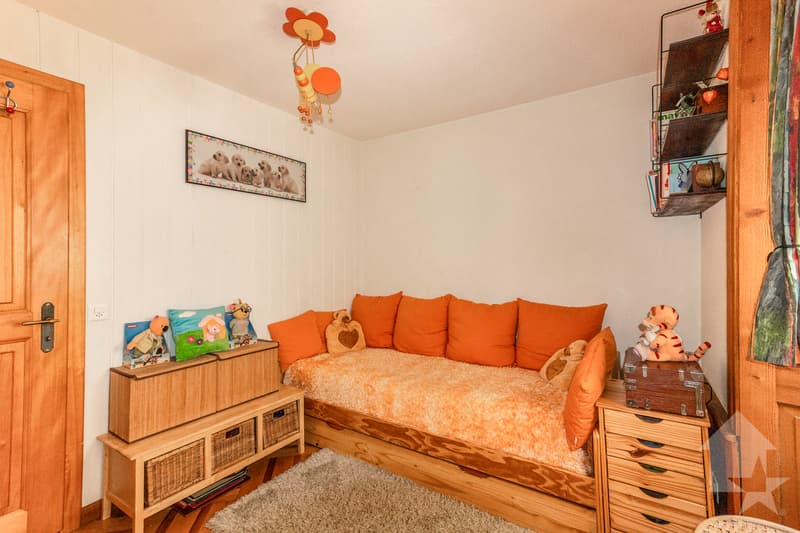 4-room apartment in a historic building in the old town (10)