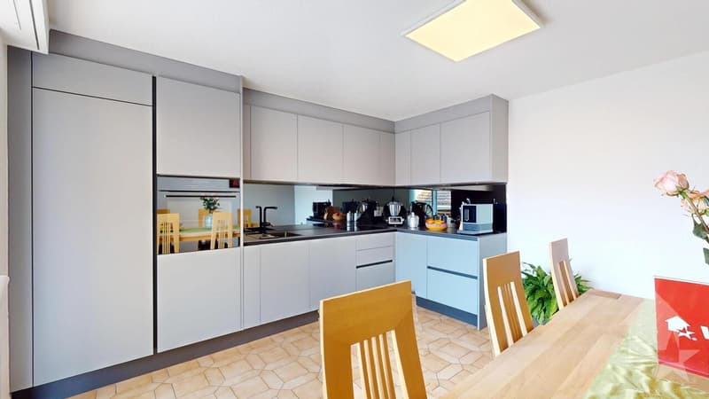 Appartement 4.5 pièces avec garage + place de parc, petite PPE 2 appts (2)