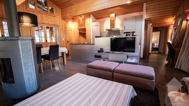 Séduisant appartement en duplex au centre du village (4)