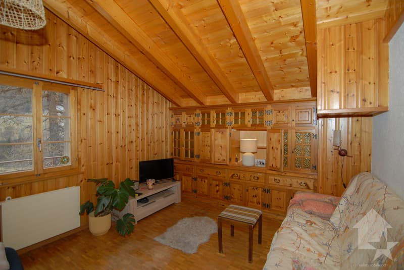 Magnificent Restaurant in the center of Evolène with separate apartment (8)