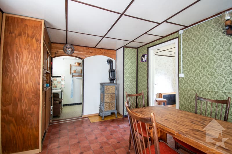 Chalet to renovate in the heart of nature (6)