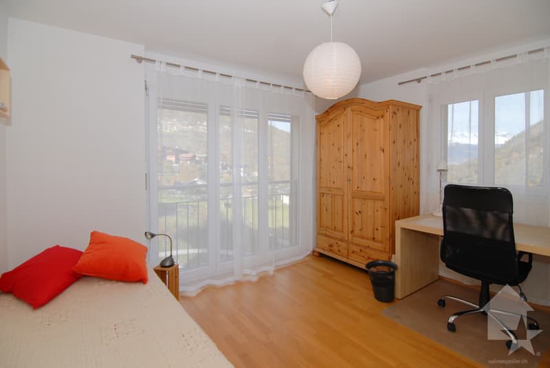 Maison familiale spacieuse et très lumineuse (12)