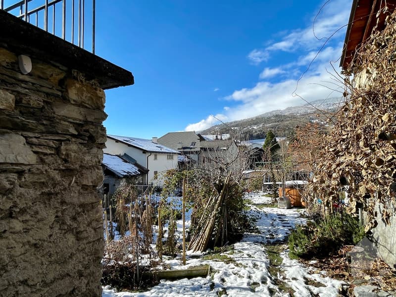 Duplex apartment 2.5 rooms in a completely renovated village house (12)
