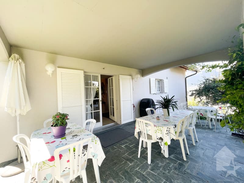 Beautiful family villa with panoramic view (11)