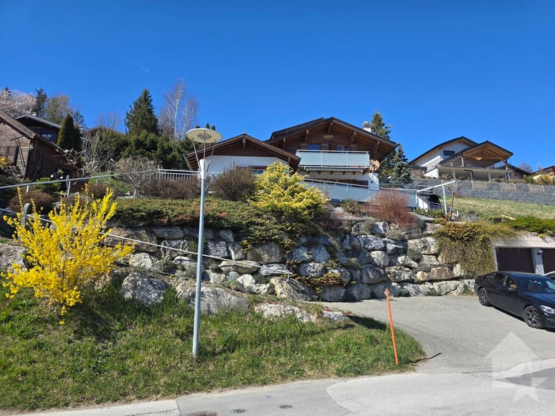 Magnificent chalet located in a residential area of Blignou (1)