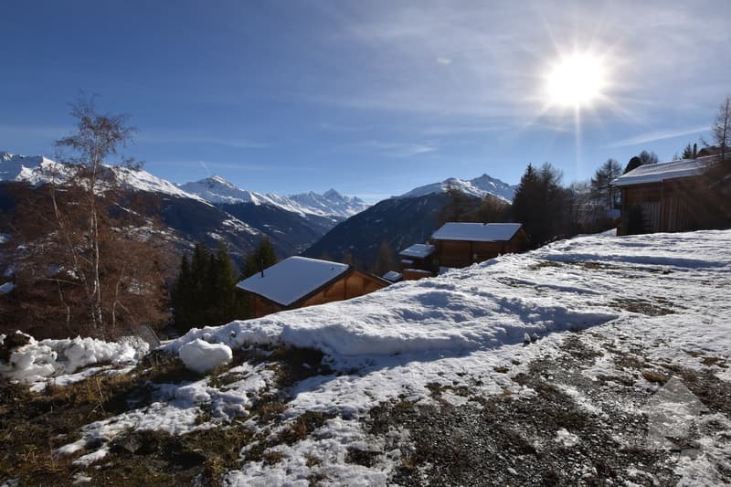 Jolis terrains à construire proche de la station (2)