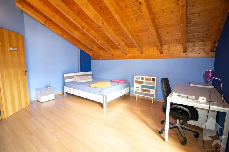 Villa d'une surface de 198 m2 hab. sur parcelle de 1000m2 (5)
