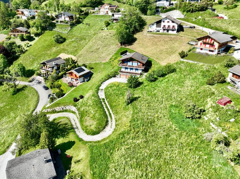 Magnifico terreno situato in un contesto privilegiato a Icogne (3)