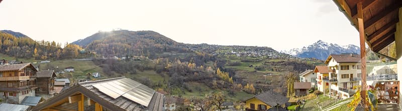 Chalet with 5.5 rooms and charm, 180 m2, sunny location (3)