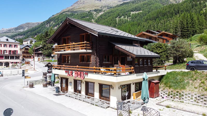 Exceptionnel : bistrot avec duplex 5.5 pièces et studio indépendant (2)