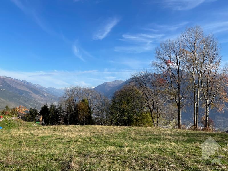 Terrain à bâtir, en pente douce, au calme et avec vue panoramique (1)