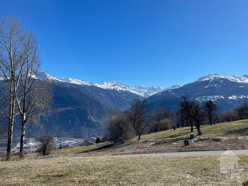Building plot with gentle slope, quiet and with panoramic view (4)