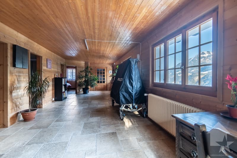 Spacious chalet in the heart of nature (10)