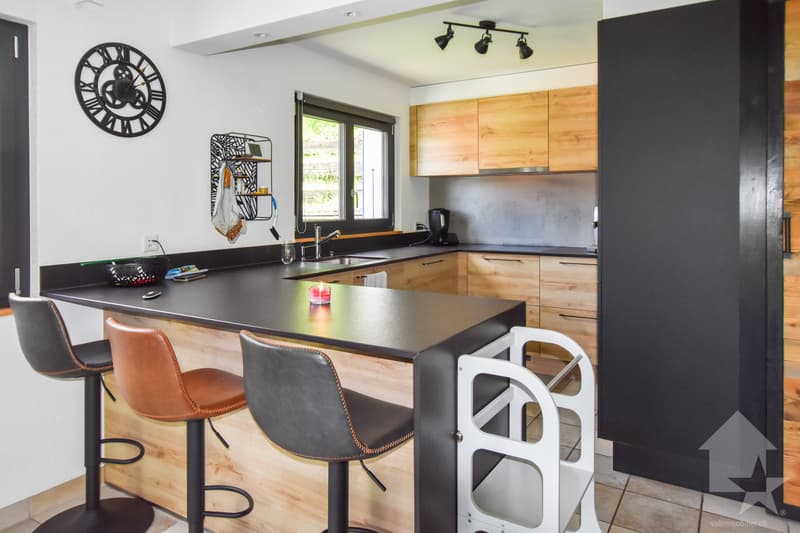 Magnifique chalet de 5.5 pièces (6)