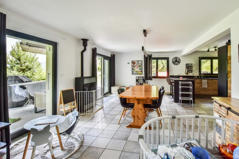 Magnifique chalet de 5.5 pièces (4)