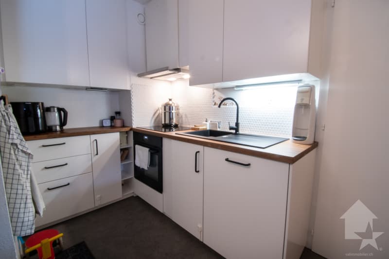 Torgon, renovated 4-room duplex in the Le Cleuset building (3)