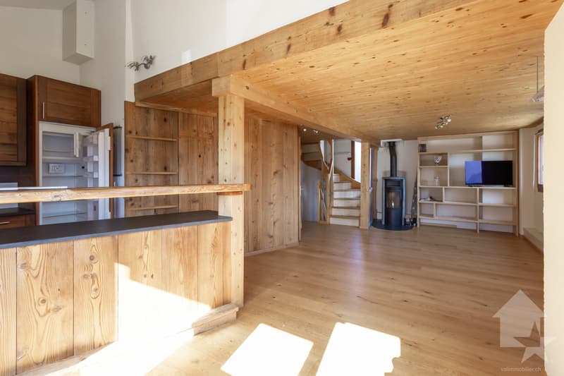 Grange rénovée de 4.5 pièces de 107 m2 habitables avec jardin de 40 m2 (7)