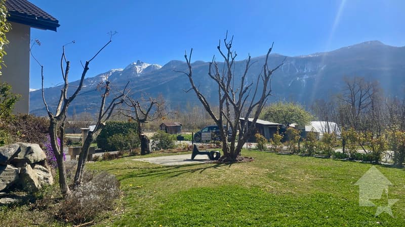 Villa d'eccezione a Fully ai margini dei frutteti (6)