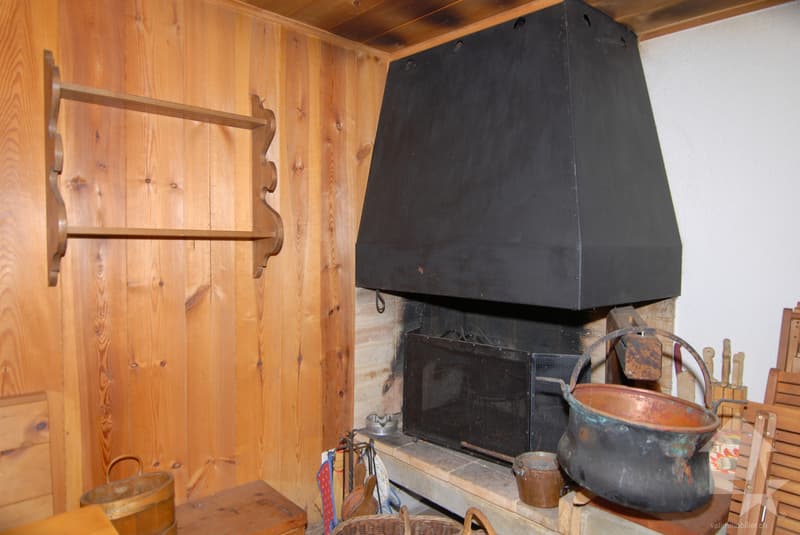 Chalet bénéficiant d'une situation privilégiée (10)