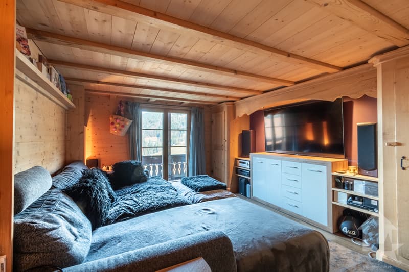 Val-d'Illiez, magnificent chalet with 3 apartments (3)