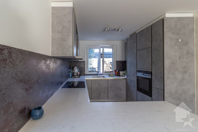 Villa moderne de 6 pièces contiguë avec de beaux espaces extérieurs (11)