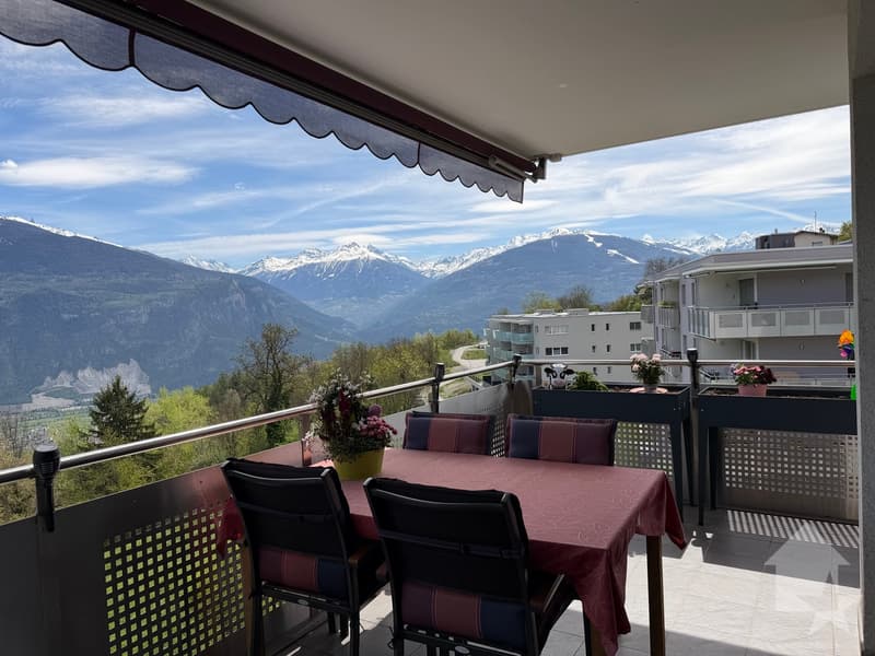 Splendide appartement de 4.5 pièces avec vue sur l'arc alpin ! (1)