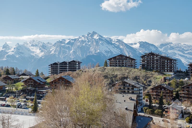 Splendid corner apartment of 4.5 rooms, 101 m2, close to the ski area (2)