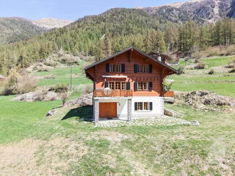 Chalet à proximité du vieux village d'Evolène (1)