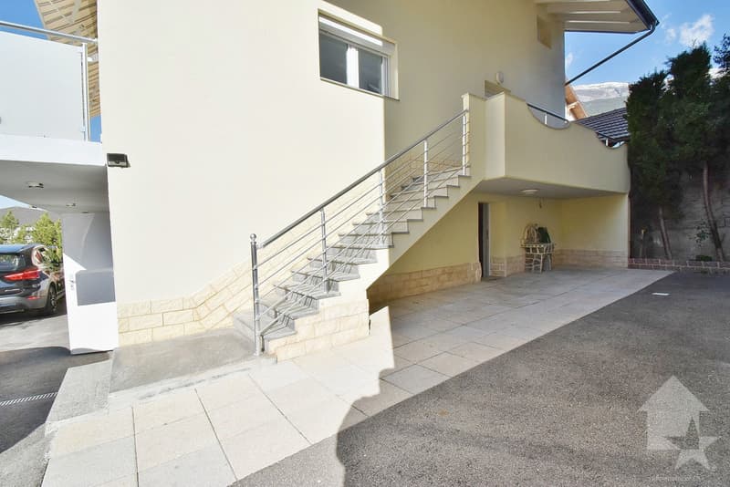 Spacieuse villa, construite en 2014, centre de Plan Conthey (2)