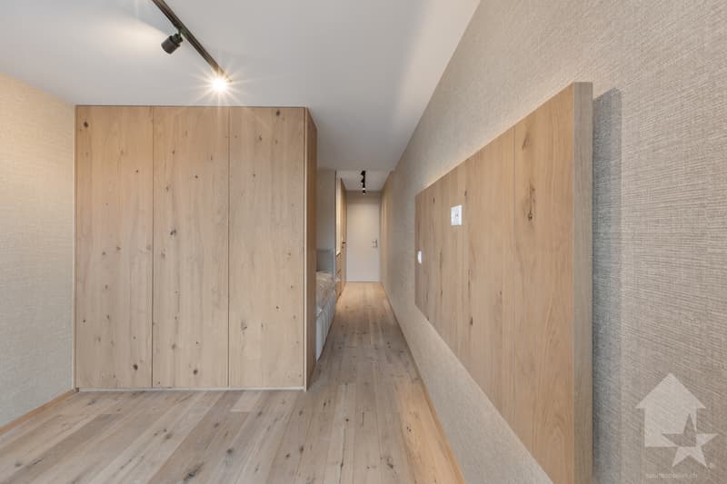 Studio entièrement rénové au centre de Crans-Montana (1)