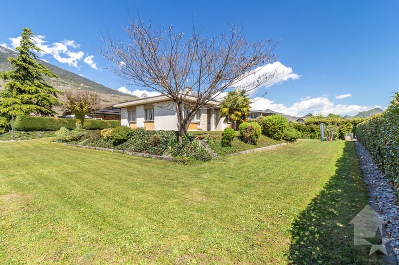 Charmante villa de 6.5 pcs avec magnifique jardin, situation idéale et calme (3)