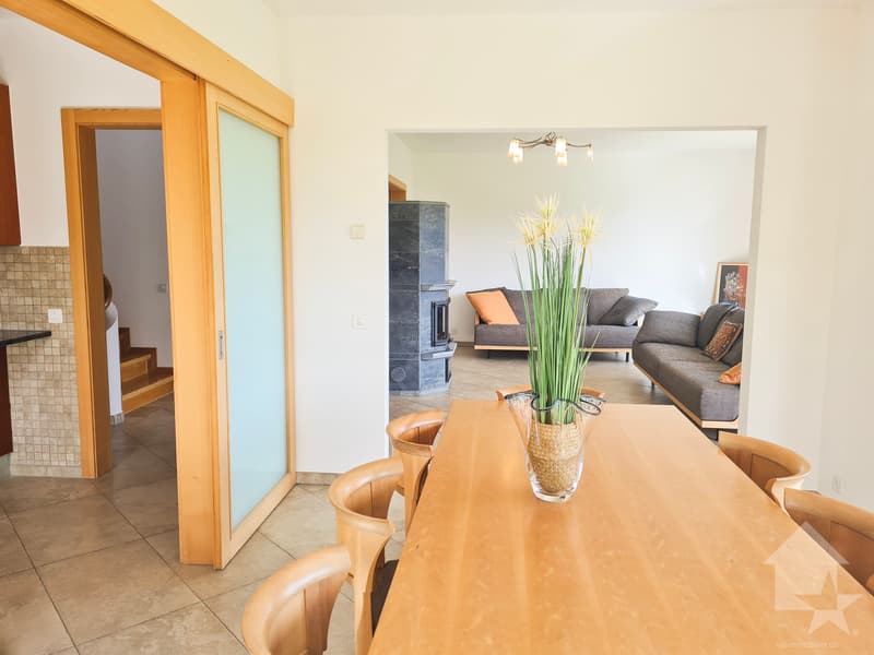 6.5-room chalet ideally located in a highly sought-after area (7)