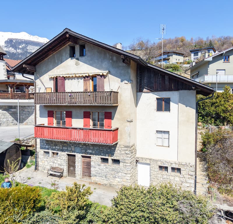 Appartement de 5.5 pièces + grange/garage, splendide vue, calme, ensoleillé (3)