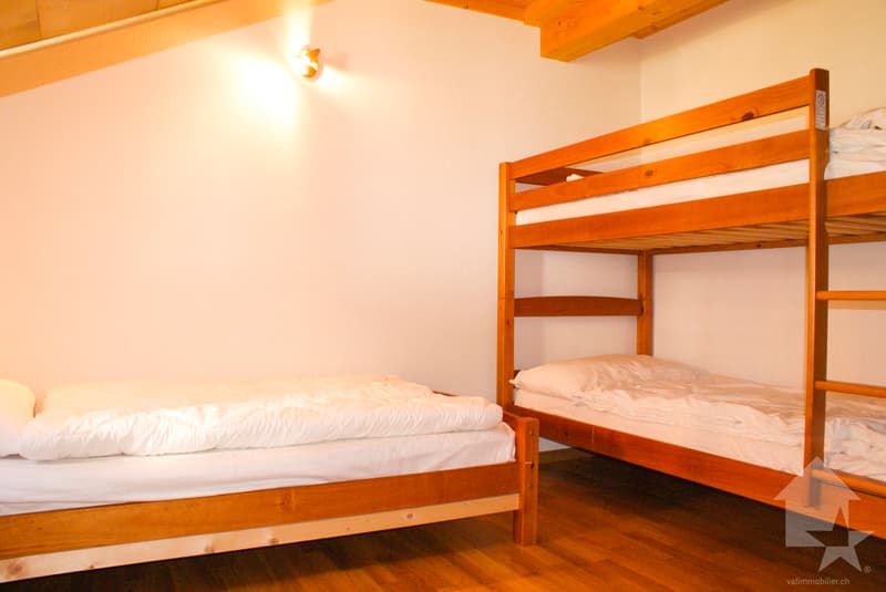 Magnificent attic apartment with breathtaking views of the lake! (12)