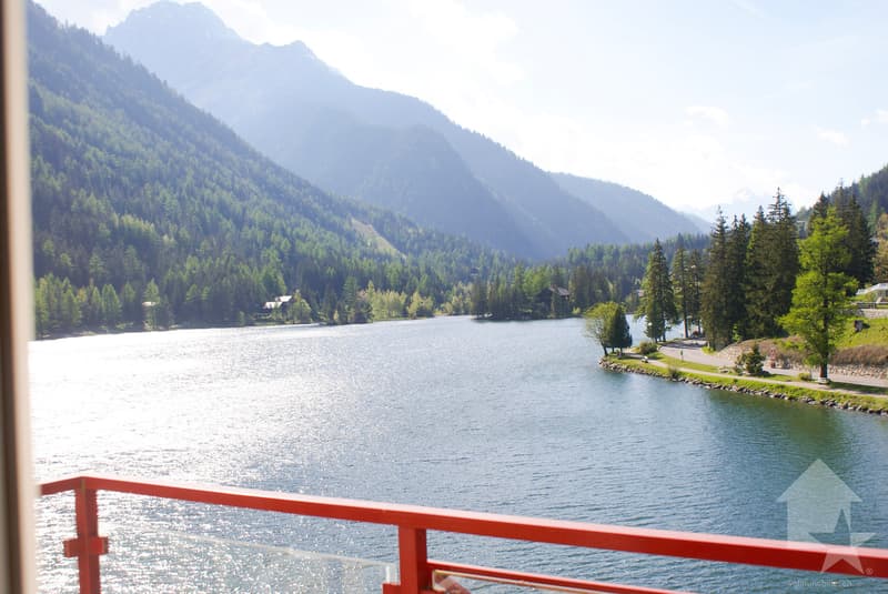 Magnificent attic apartment with breathtaking views of the lake! (10)