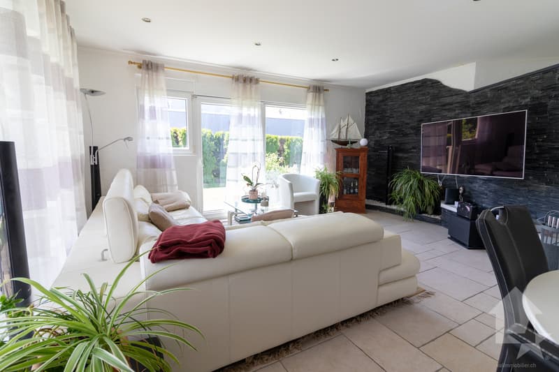 Magnifique villa de 6.5 pièces avec piscine (4)