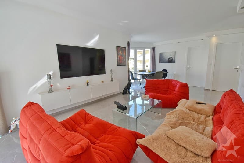 Joli 4.5 pièces, complètement rénové avec une grande terrasse (3)