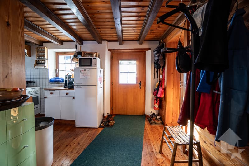 Chalet comprenant deux duplex indépendants avec grange aménageable (6)