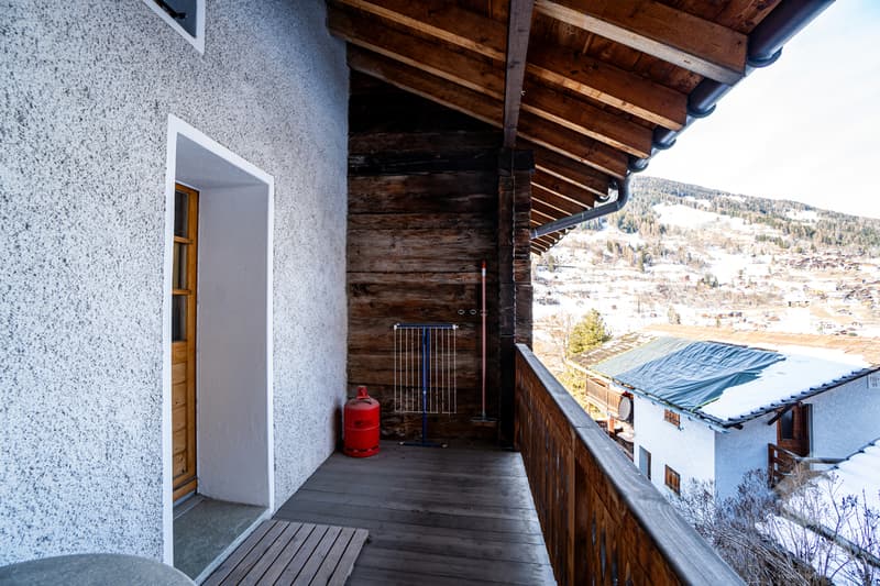 Chalet comprenant deux duplex indépendants avec grange aménageable (11)